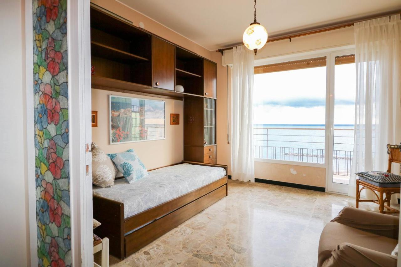 Apartamento H11 Arma Vista Mare Panoramica Arma di Taggia Exterior foto